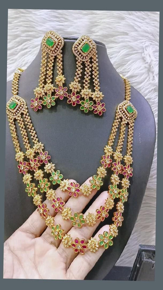 Super Sale Live Necklace Set With Diamond